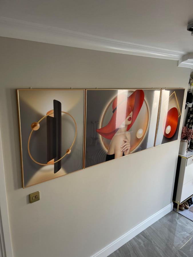 Modern Huge Double Room With Private Bathroom In Colindale Edgware Bagian luar foto