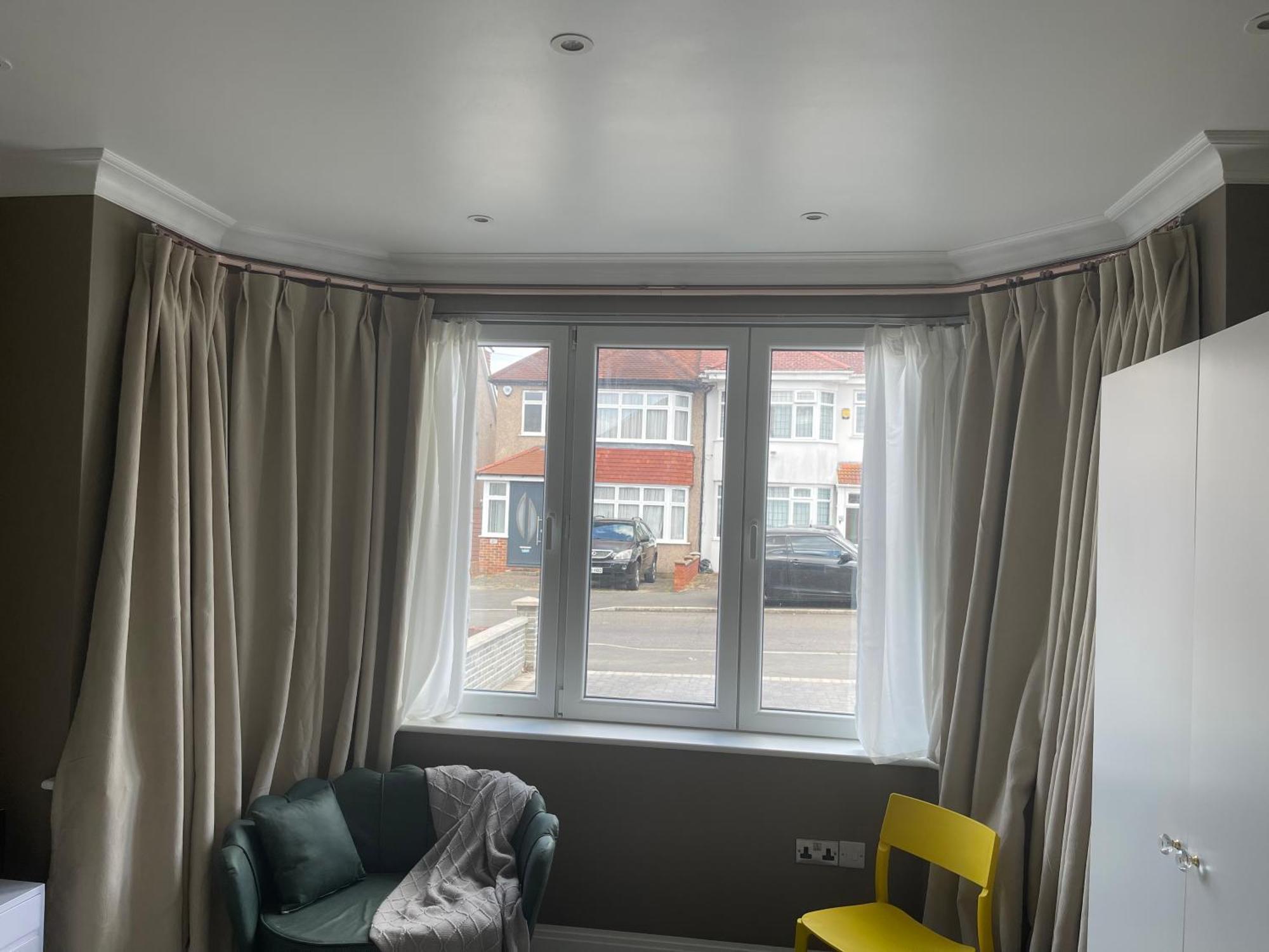 Modern Huge Double Room With Private Bathroom In Colindale Edgware Bagian luar foto